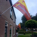 Rolde hijst de vlag