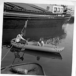 Schipperskinderen in de roeiboot